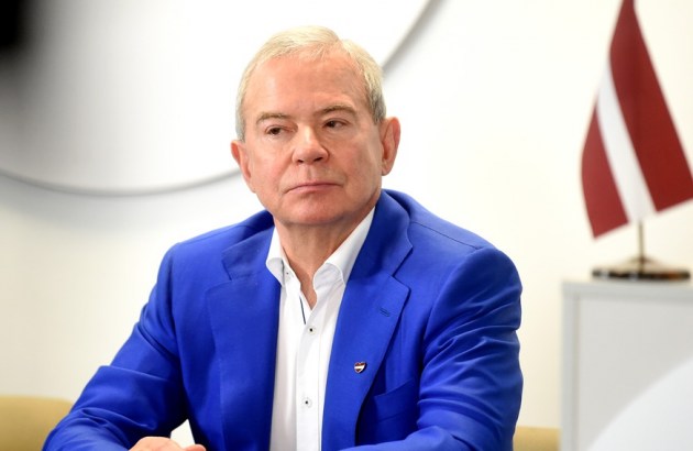 Cамым подходящим на должность премьера кандидатом латвийцы считают Лембергса (ОПРОС)