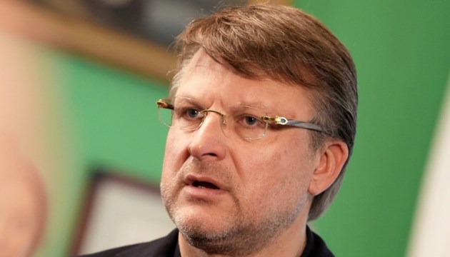 KNAB начал проверку о возможных выплатах Путина Шлесерсу
