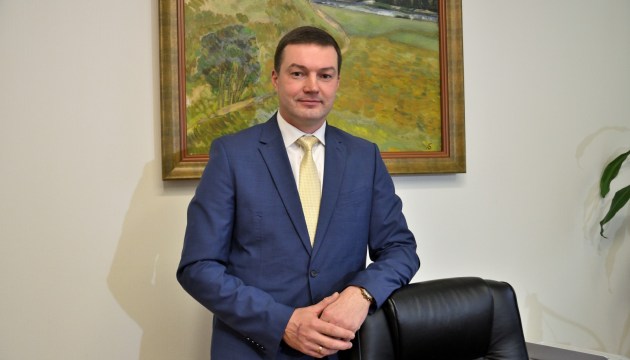 Петерису Дзалбе разрешили совмещать должности