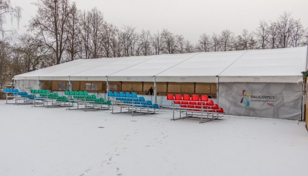 Уличный каток в Даугавпилсе будет - платный, цены символические
