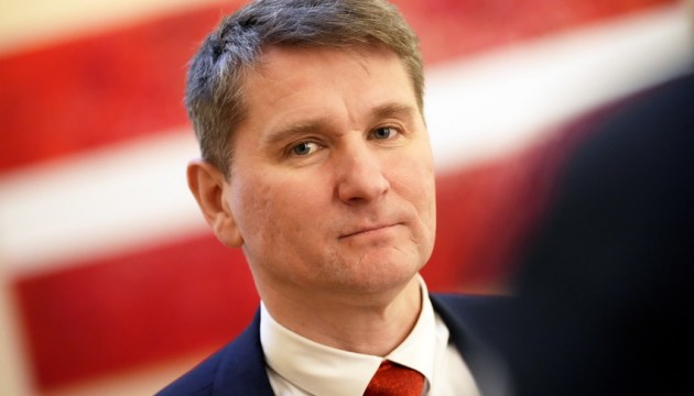 ������� VARAM ���������� ��������� �� ���� � ������� �� ������������