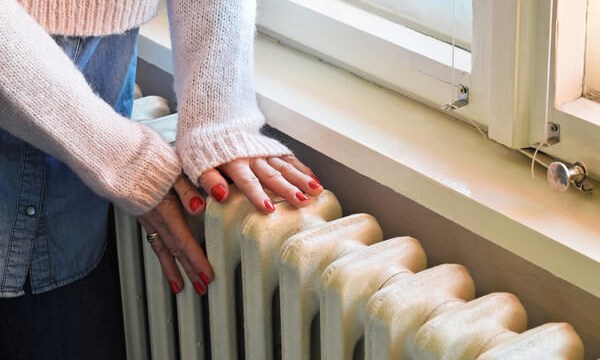 Цена на газ существенно снизилась. Подешевеет ли тепло?
