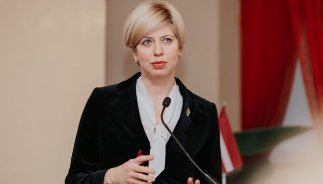 Минобразования собирается привлечь в школы учителей второго иностранного языка