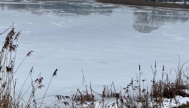 Провалившихся под лед меньше не становится