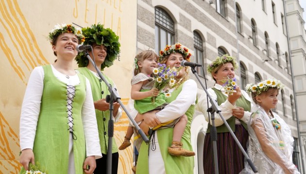 � ���� ������ ������� ���������� XXVII �������������� ��������� ����� � XVII ��������� ����� (+����)