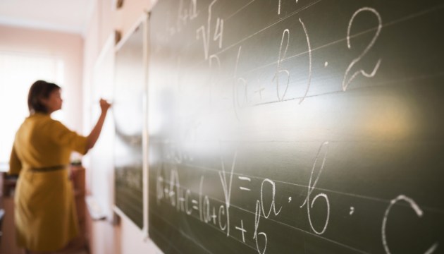 Центр госязыка: «Строгость в отношении учителей с недостаточным знанием латышского объяснима»