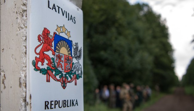 По нелегалам – психовоздействием: на границе предложено использовать отпугивающее устройство