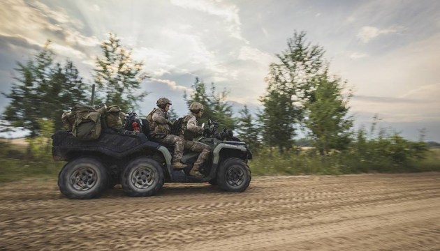 Шум в небе и солдаты на дорогах? Не волнуйтесь, это учения