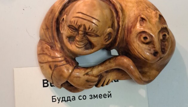 Бог троицу любит: в Русском доме открылась замечательная выставка