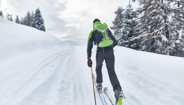 Лыжи как вид спорта для развития смелости и равновесия