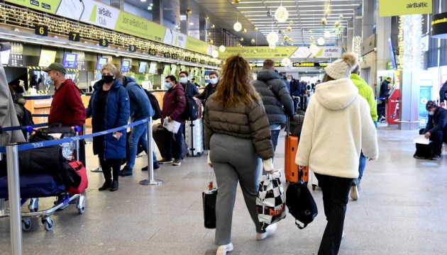 Соискатели убежища все чаще пытаются нелегально покинуть Латвию по воздуху