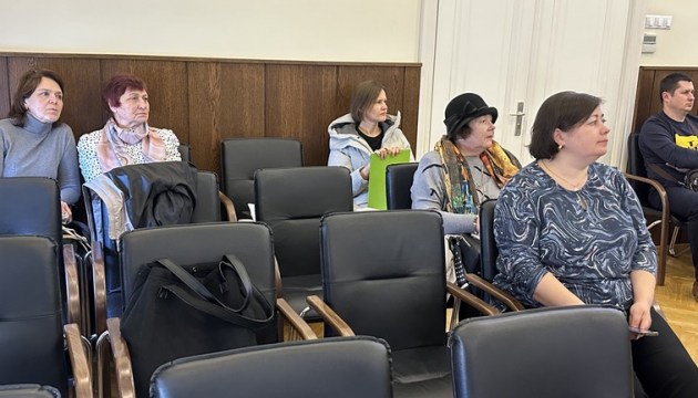 Сортировка отходов: желающих немного, однако они настроены решительно