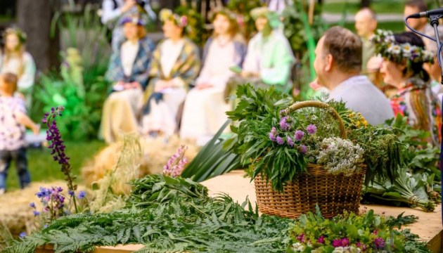 ��� �� ���� ������ �������� 12-� ������������� ����������� ���������