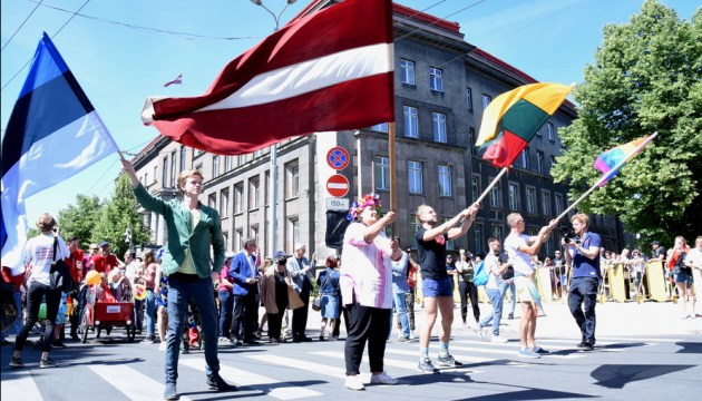 Латвийцы — гомофобы, но парад ЛГБТ в стране состоится