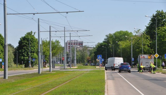 Обратите внимание: на улице Ятниеку появилась новая разметка