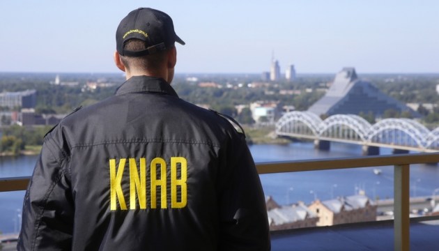 Бороться с коррупцией изъявили желание 150 кандидатов. Прием заявок продолжается