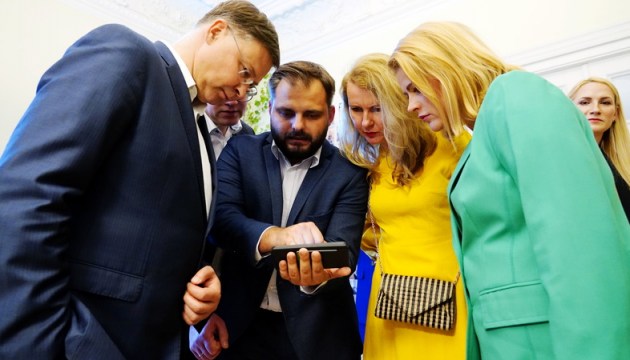 Плюсы и минусы: как распределились симпатии и антипатии латвийских избирателей