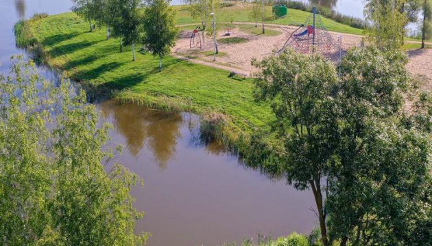Купаться в водоеме на Эспланаде не рекомендуется!