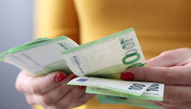 ��������� � ����� ������ �� 300 ���� ������, ��� � ������