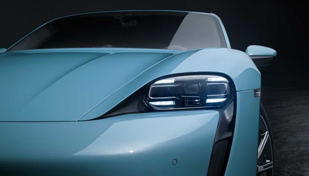 ��� ������������ � ������� 15 �������� ����������� Porsche