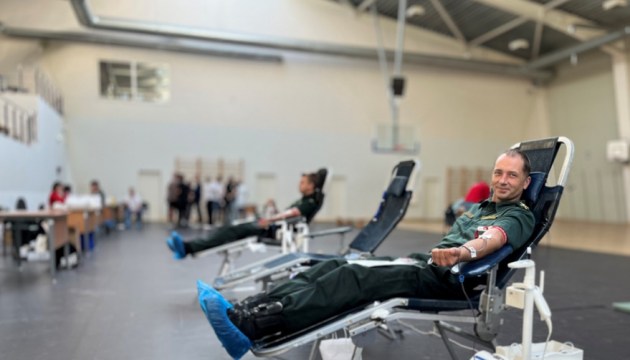 ���� ������ � �������� ������������: ������������ ����� 50 ������ �����