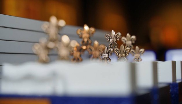 �������� ����: ������������ 42 �����������