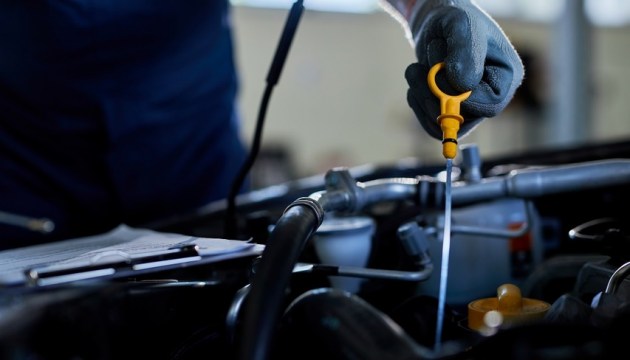 Почему стоит выбрать масло 10W-40 для вашего автомобиля?