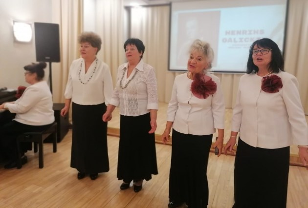 ����� ������ ������� ��������� � �������� ����