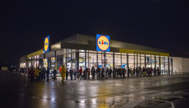 Открытия LIDL на Эспланаде покупатели ждали с двух часов ночи