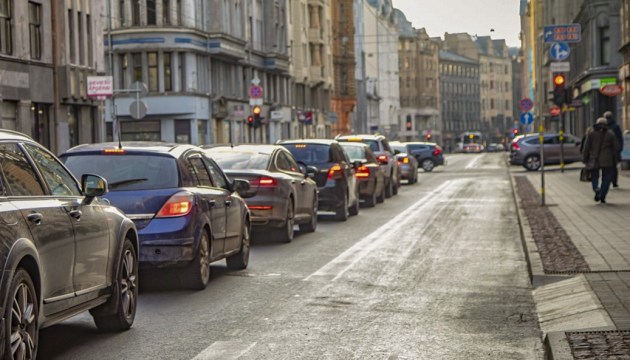 Дизельным автомобилям въезд запрещен! У Рижской думы появился новый интересный план