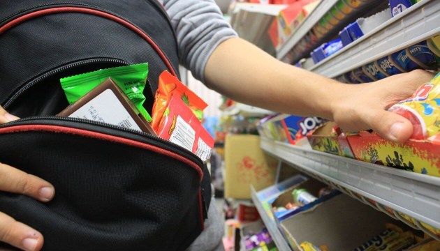 В магазинах Даугавпилса – эпидемия подростковых краж?