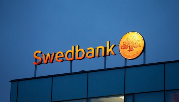 ��������: Swedbank ������� ������������� ������