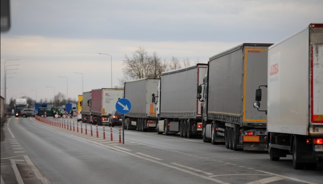Въезд в Латвию через сухопутную границу станет электронным и платным