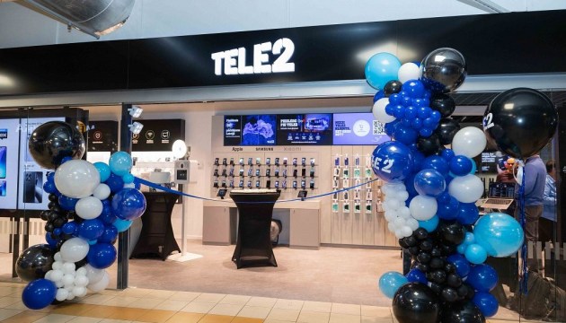 Tele 2 ��������� ������ ������������ �������� � Solo � �� ����� �������� 70�. � ��������� �����