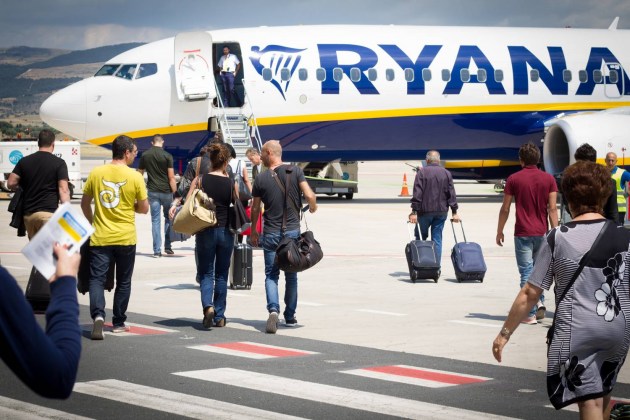 ������ ������� ������: Ryanair ������ ������� �������