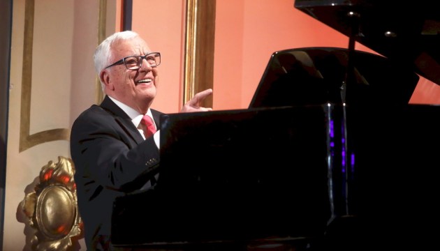 ������� ������� ����� ��������� ���� 90-������ ������