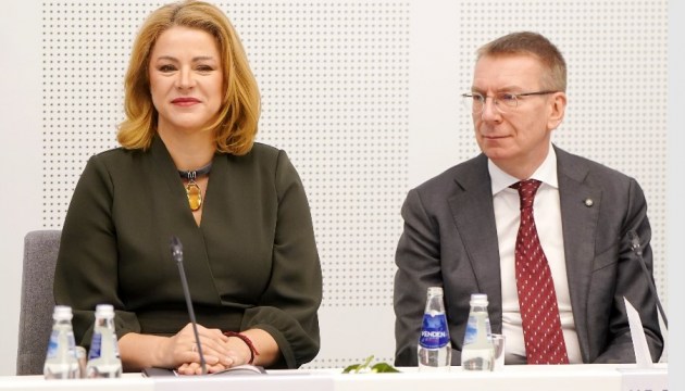 ������ �� ��������� ���������� � �������� ������� ����� ����������