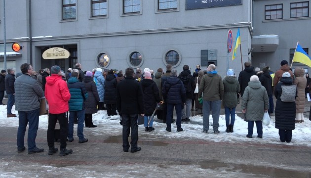 ����� ����� ��� �������� � �����������