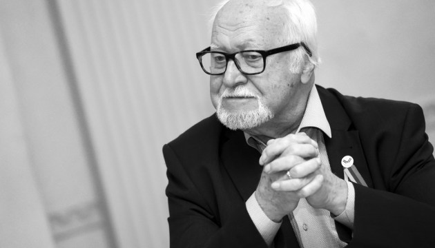 �� 90-� ���� ����� ���� � �������� �������� ���� ������