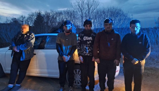 �� �������� ������������ ��������� ��������� � ���� �����