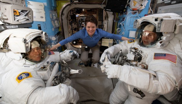 ���� �������� � ��������� 152 ������ �������� � ���: NASA ���� ������������ ��� ������ �� ����