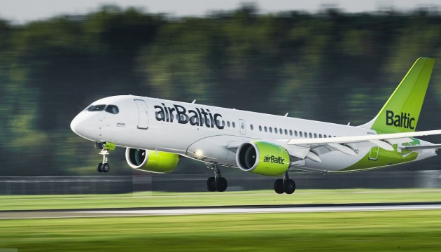 ��� ���� ��� �����: Airbaltic ������� ����-���������� ������� �����������